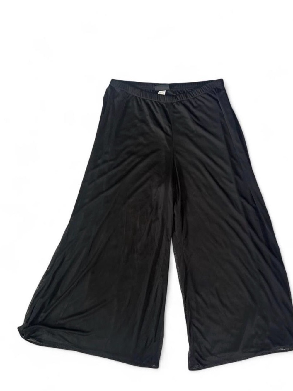 Palazzo leg capri pants in a 1X